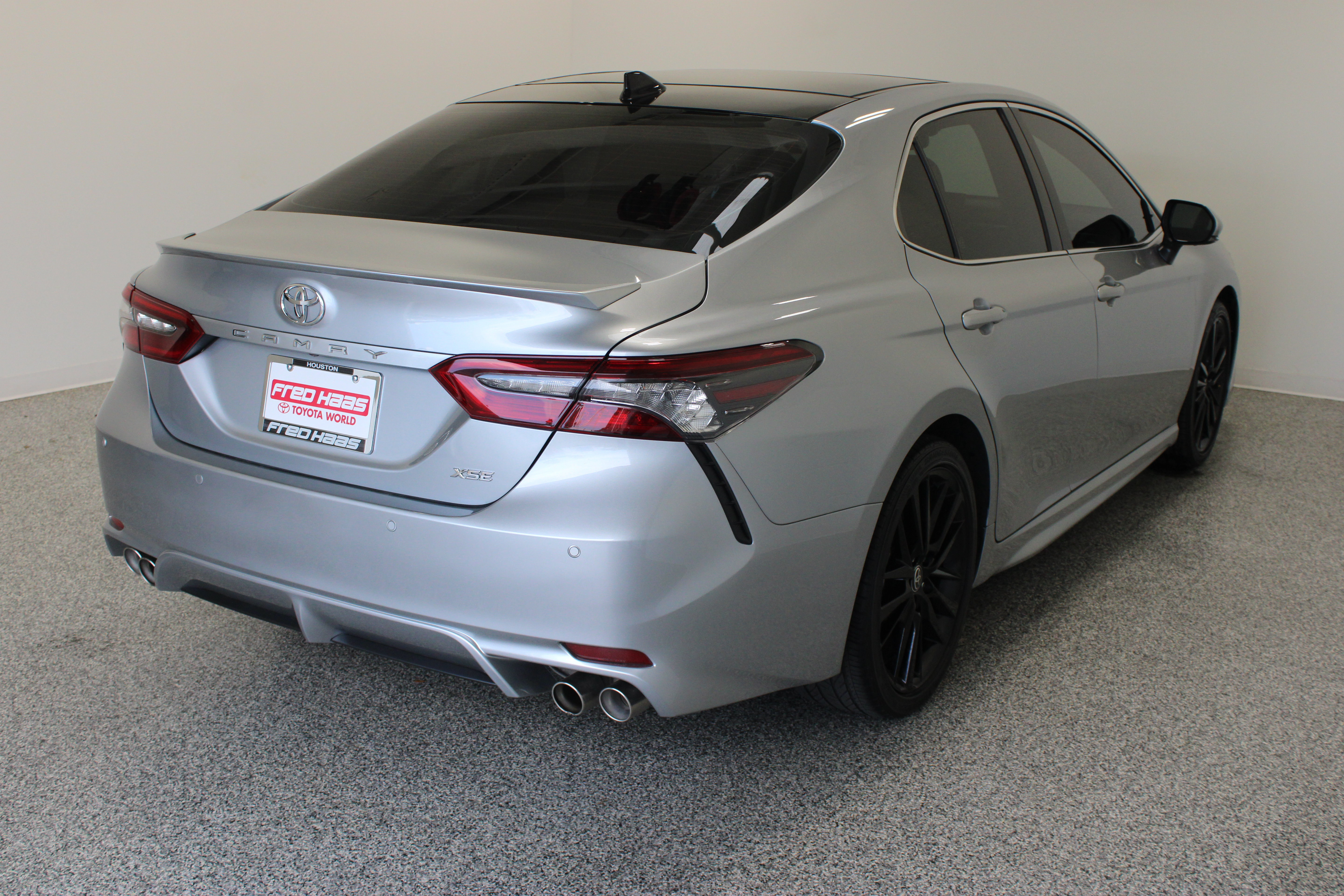 Used 2024 Toyota Camry XSE w/ Navigation Package FWD image 7