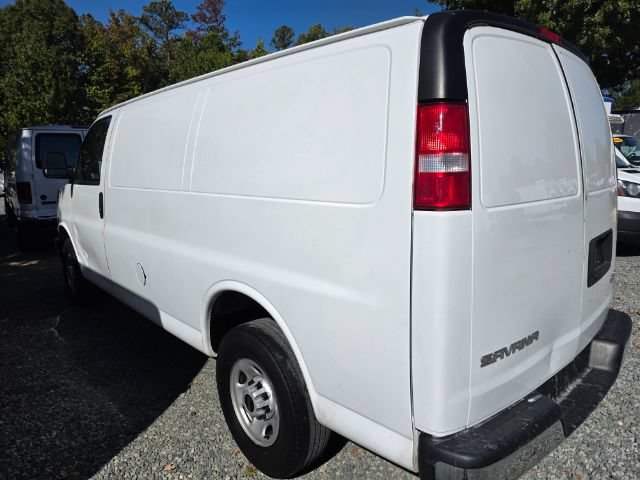 Used 2022 GMC Savana 2500 w/ Driver Convenience Package RWD image 3