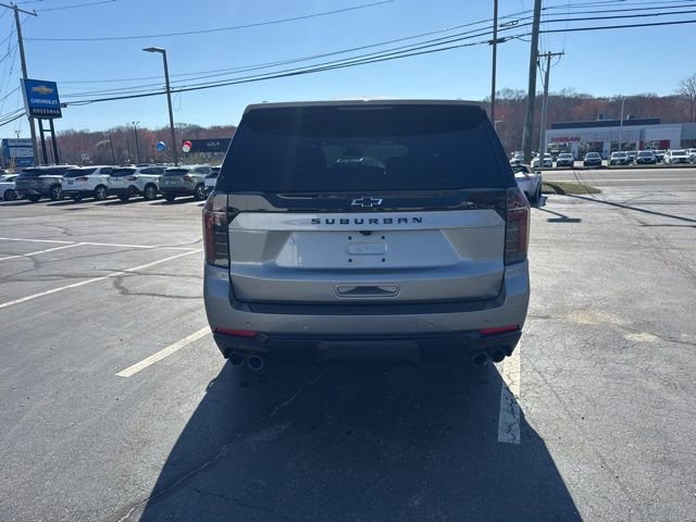 Used 2025 Chevrolet Suburban Z71 AWD/4WD image 6
