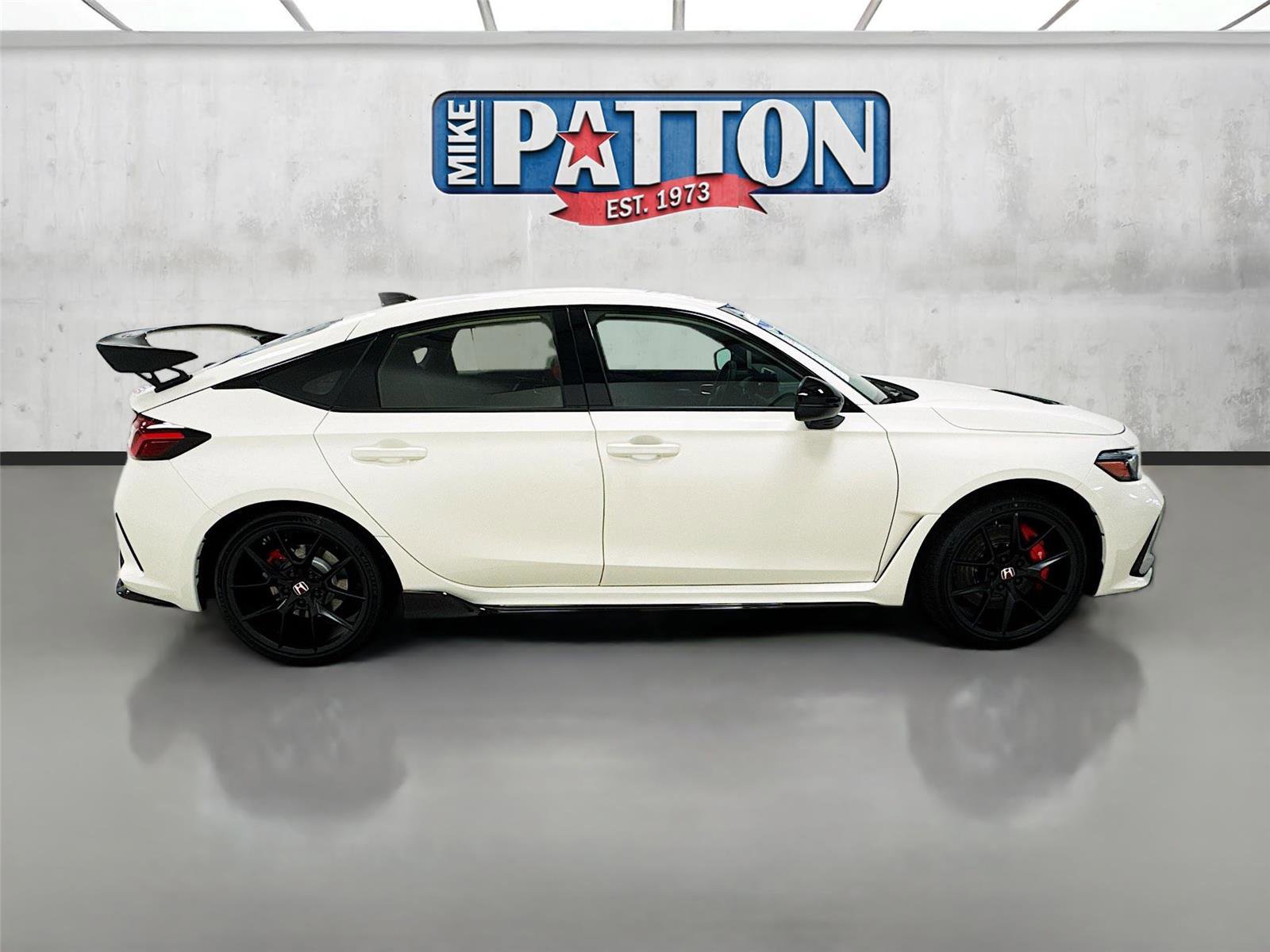 Used 2025 Honda Civic Type R image 8