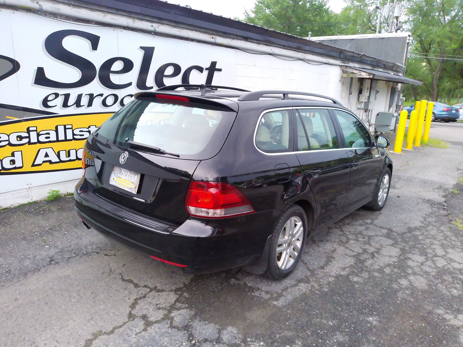 Used 2014 Volkswagen Jetta TDI FWD image 2