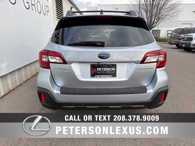 Used 2018 Subaru Outback 2.5i Limited image 4