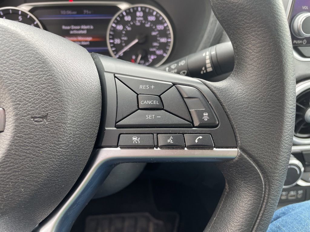 Used 2025 Nissan Sentra SV FWD image 27
