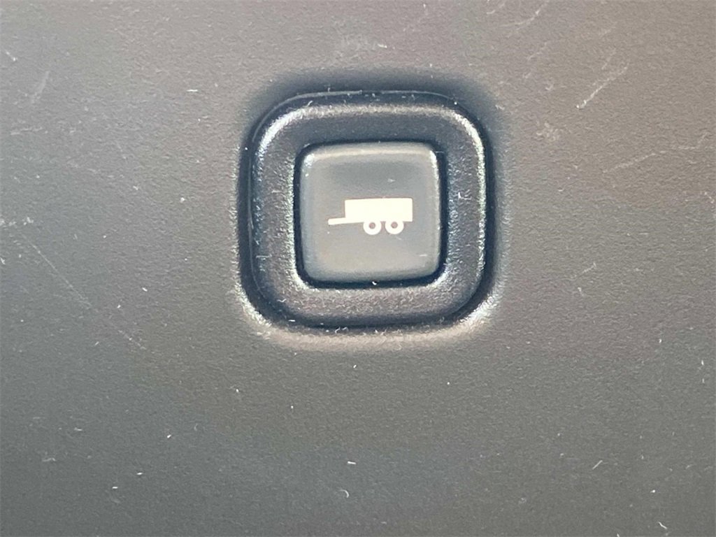 Used 2023 Chevrolet Express 2500 w/ Driver Convenience Package image 26