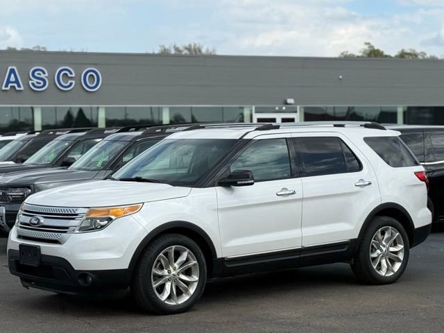 Used 2015 Ford Explorer XLT w/ Equipment Group 202B FWD image 34