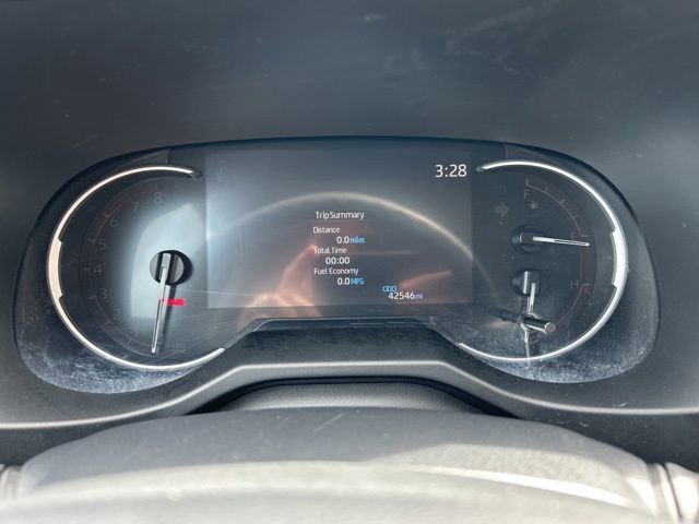 Used 2024 Toyota RAV4 XLE FWD image 15