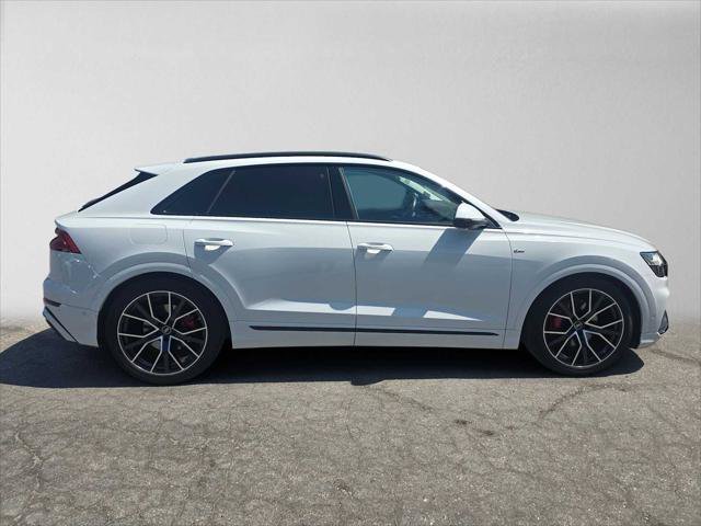 Used 2023 Audi Q8 Prestige w/ Prestige Package AWD/4WD image 2