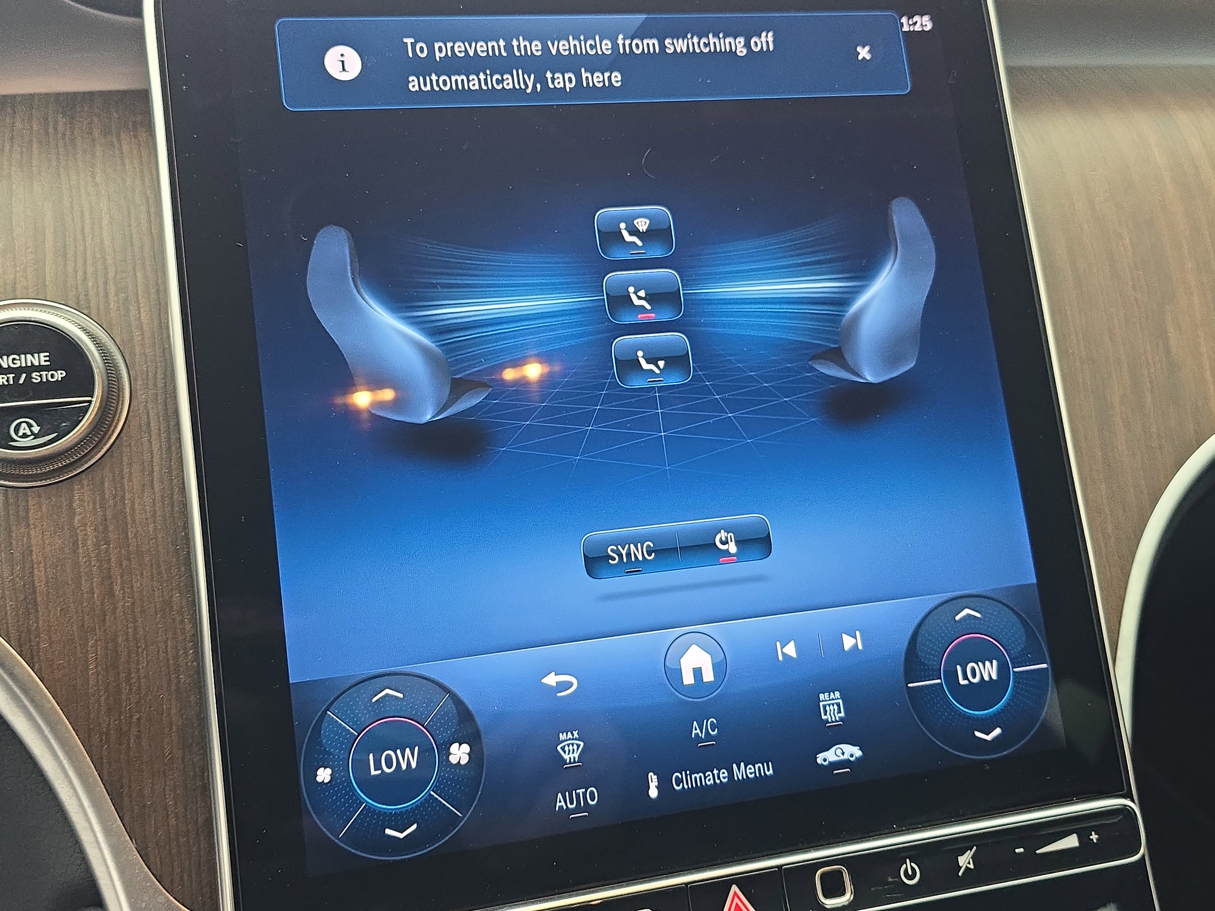 Used 2025 Mercedes-Benz GLC 300 4MATIC image 23