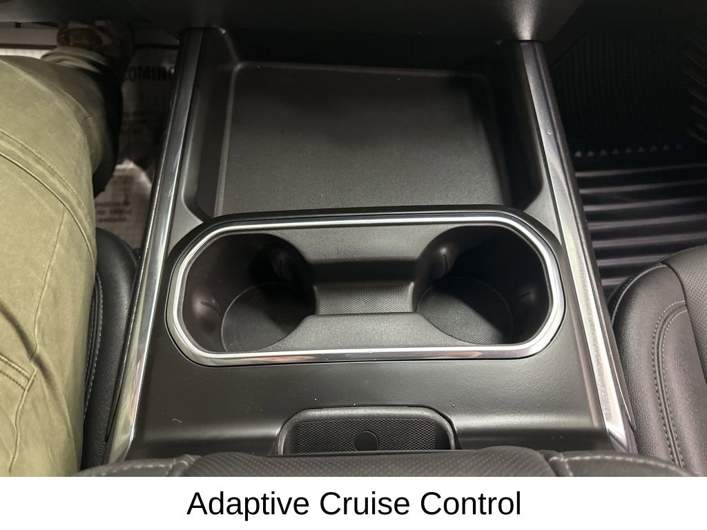 Used 2025 Chevrolet Silverado 2500 LTZ w/ LTZ Convenience Package image 45