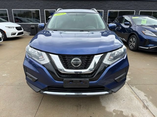 Used 2018 Nissan Rogue SV w/ Premium Package AWD/4WD image 2