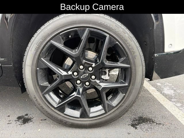Used 2024 Chevrolet Traverse RS w/ LPO, Floor Liner Package AWD/4WD image 13