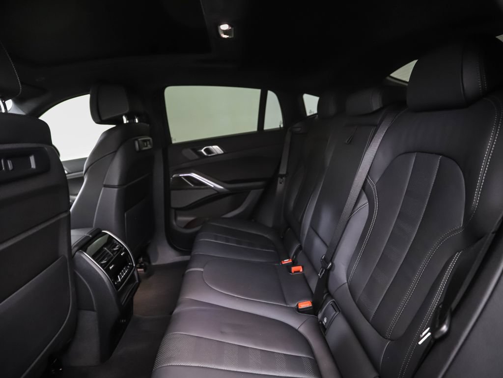 Used 2022 BMW X6 M50i w/ Premium Package AWD/4WD image 22