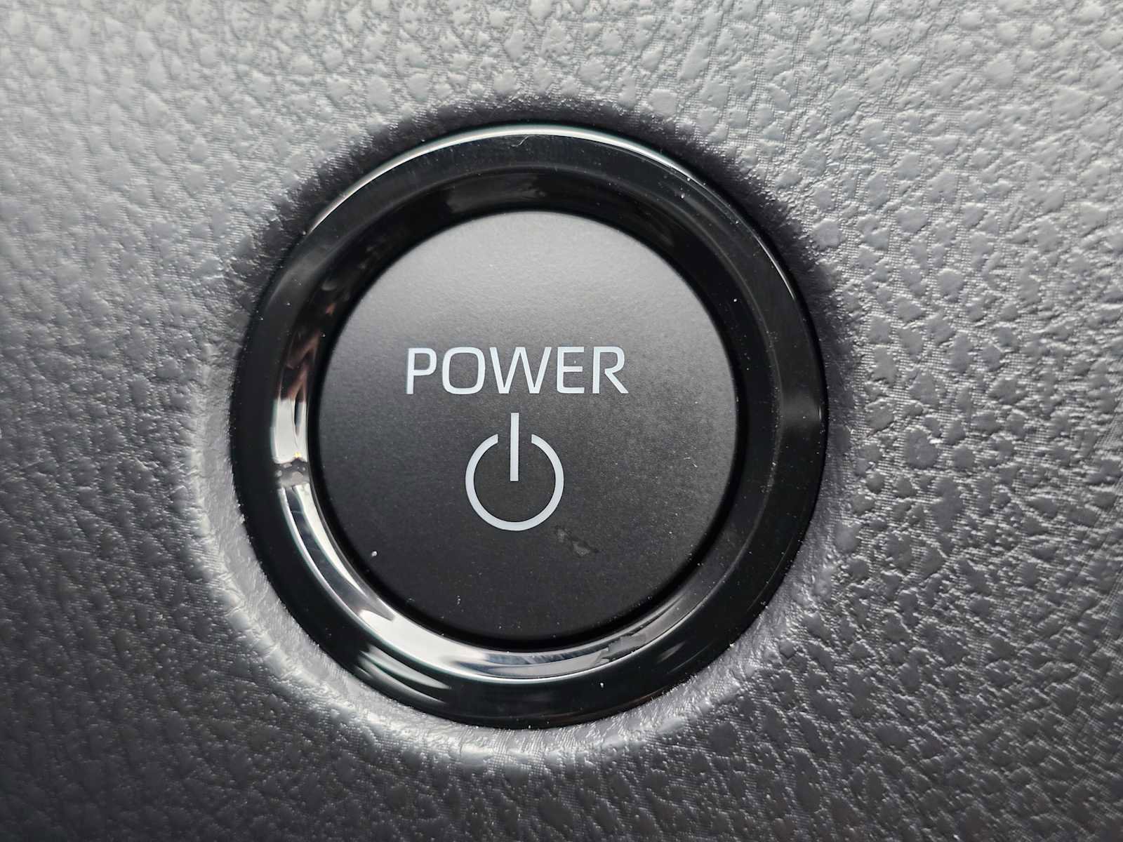 Used 2025 Toyota Camry LE image 35