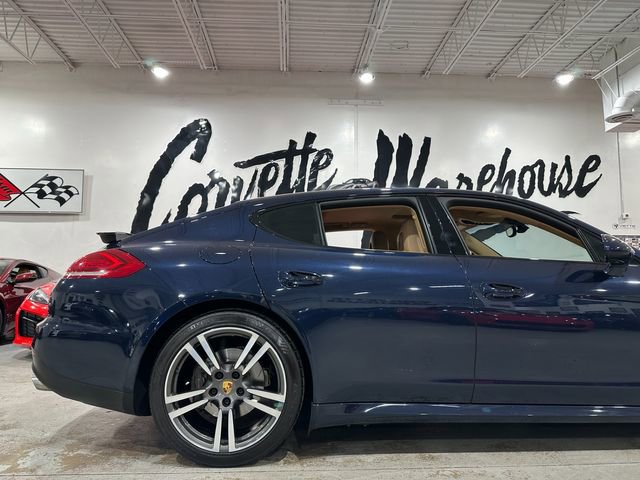 Used 2016 Porsche Panamera image 4