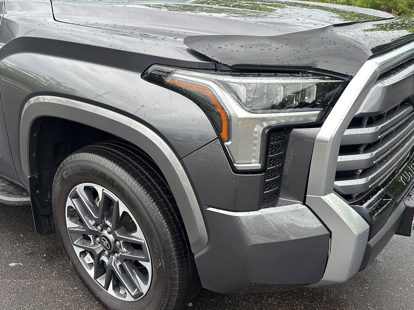 Used 2025 Toyota Tundra Limited AWD/4WD image 8