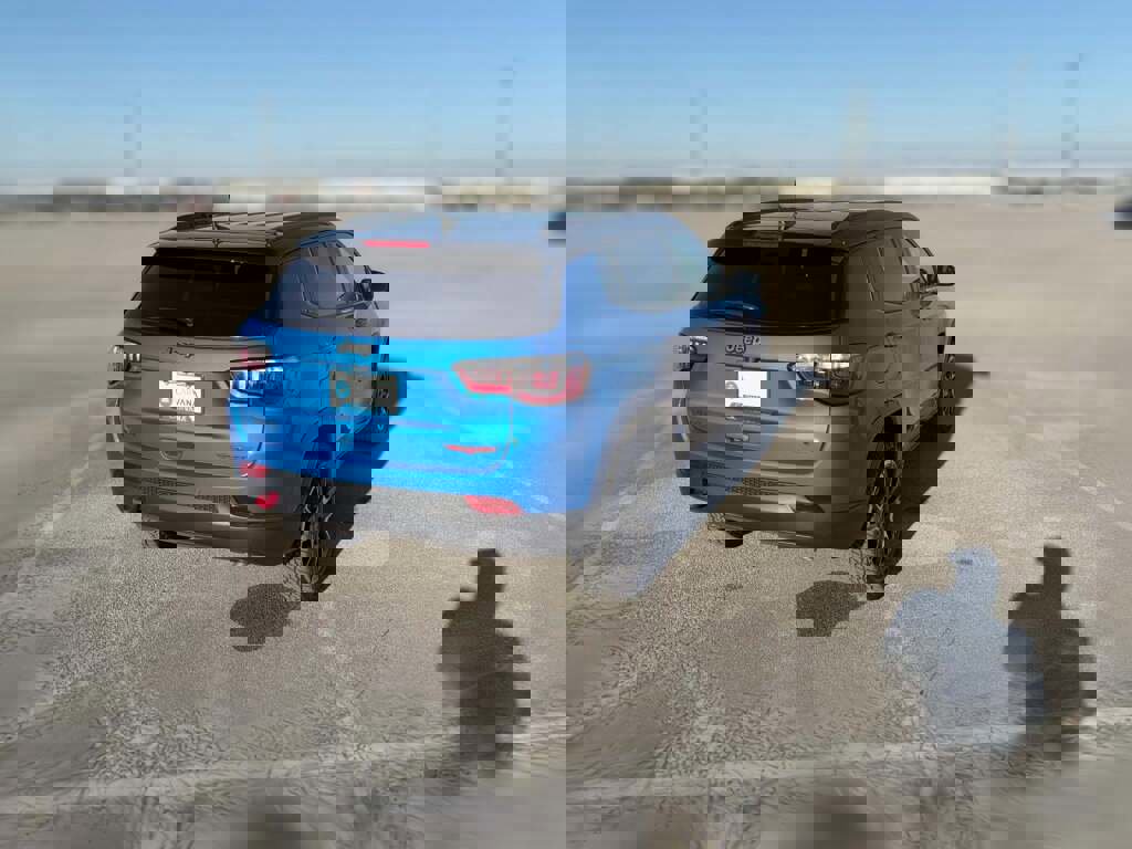 New 2026 Jeep Compass Trailhawk image 11