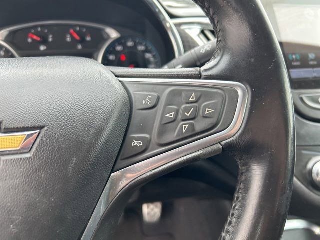 Used 2017 Chevrolet Malibu LT image 18