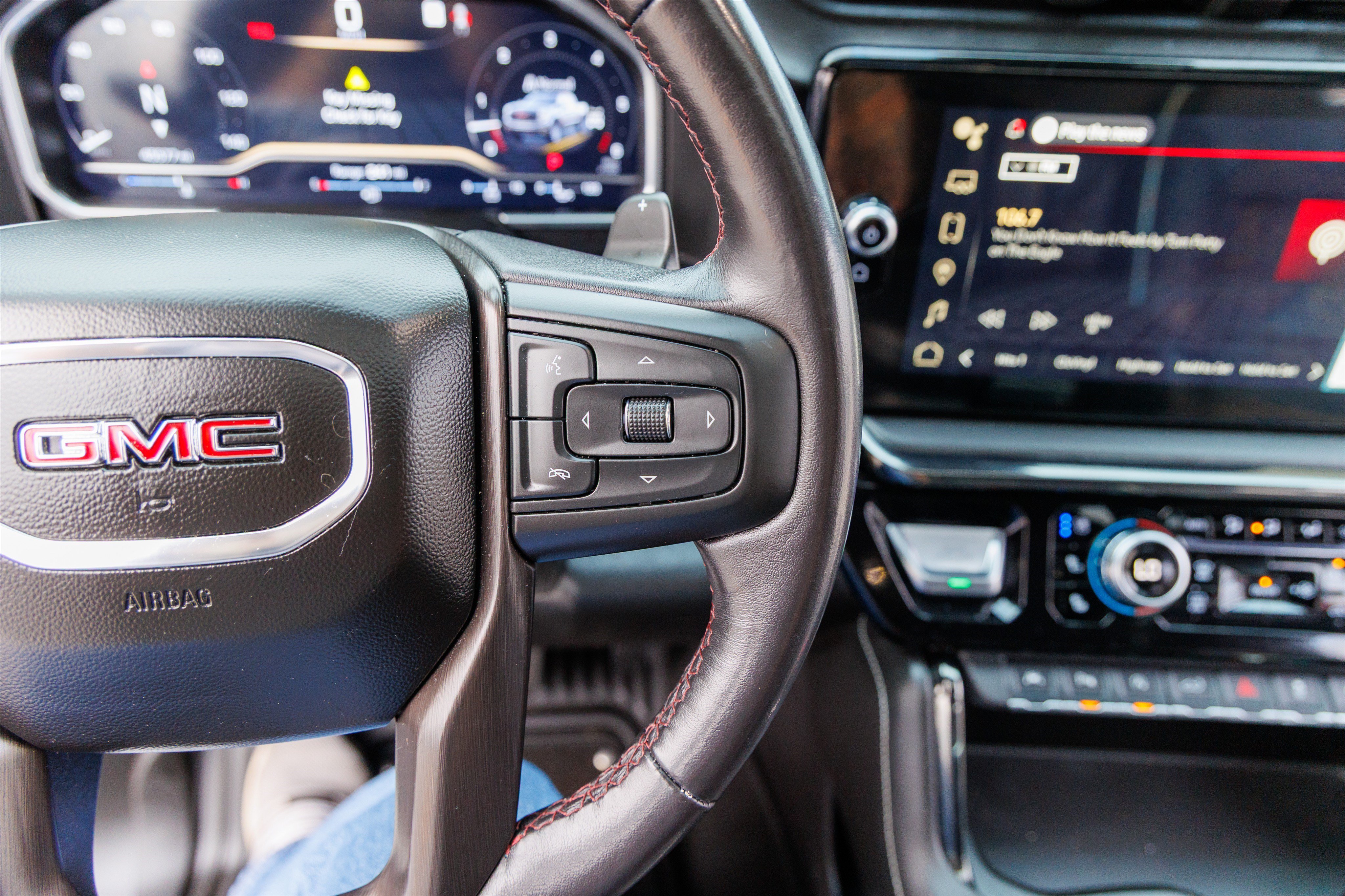 Used 2023 GMC Sierra 1500 AT4X AWD/4WD image 23