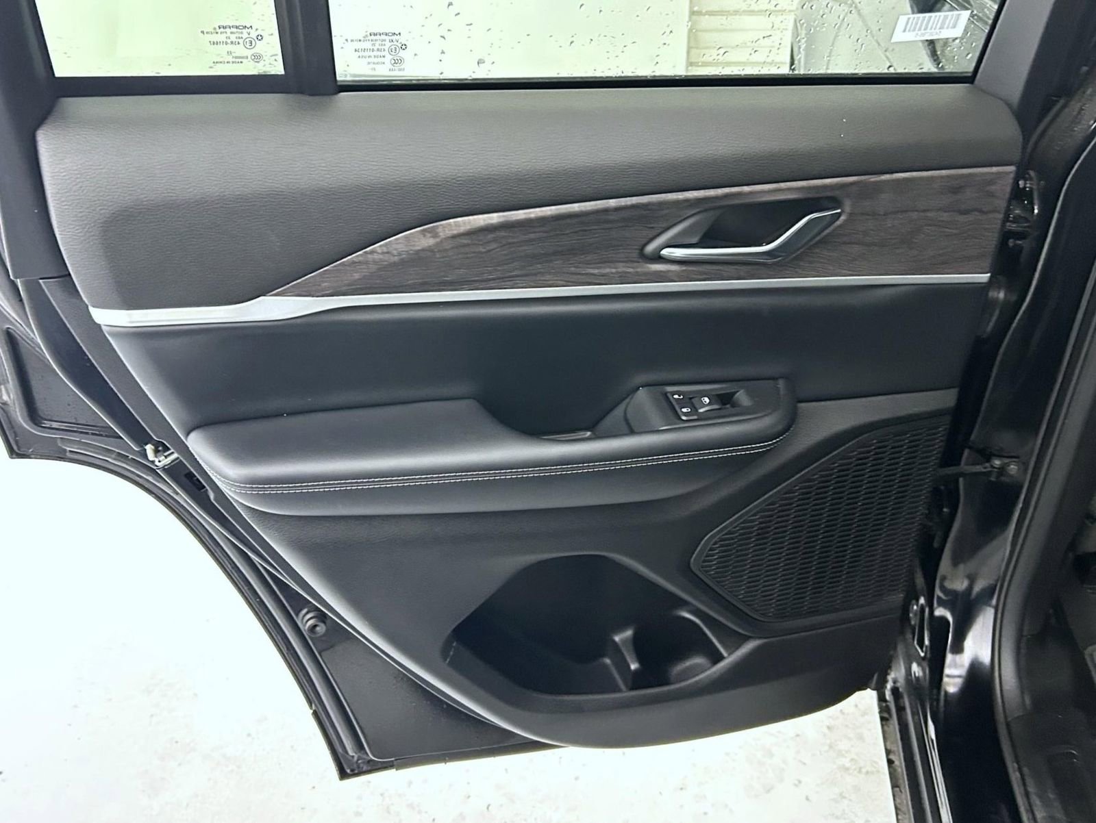 Certified 2024 Jeep Grand Cherokee Limited image 20