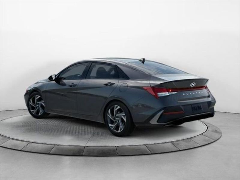 New 2026 Hyundai Elantra SEL Sport Premium image 5