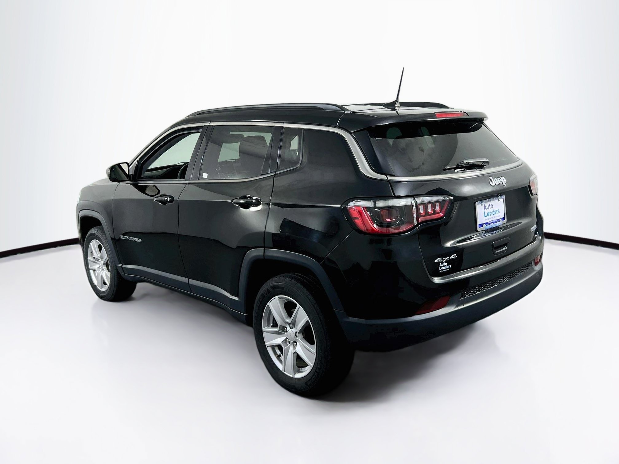 Used 2022 Jeep Compass Latitude AWD/4WD image 7