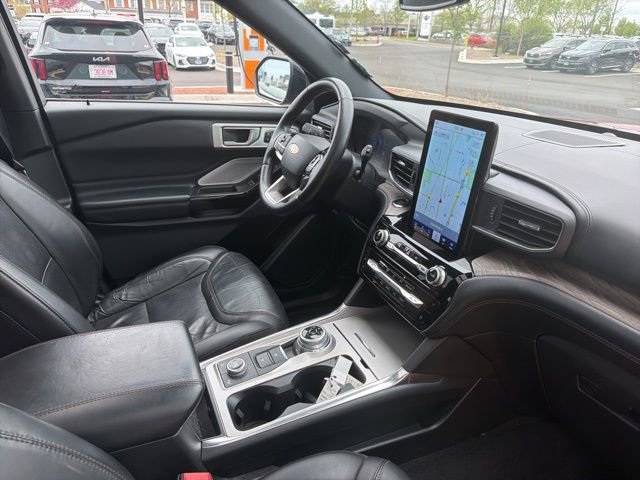 Used 2022 Ford Explorer Platinum w/ Technology Package AWD/4WD image 20