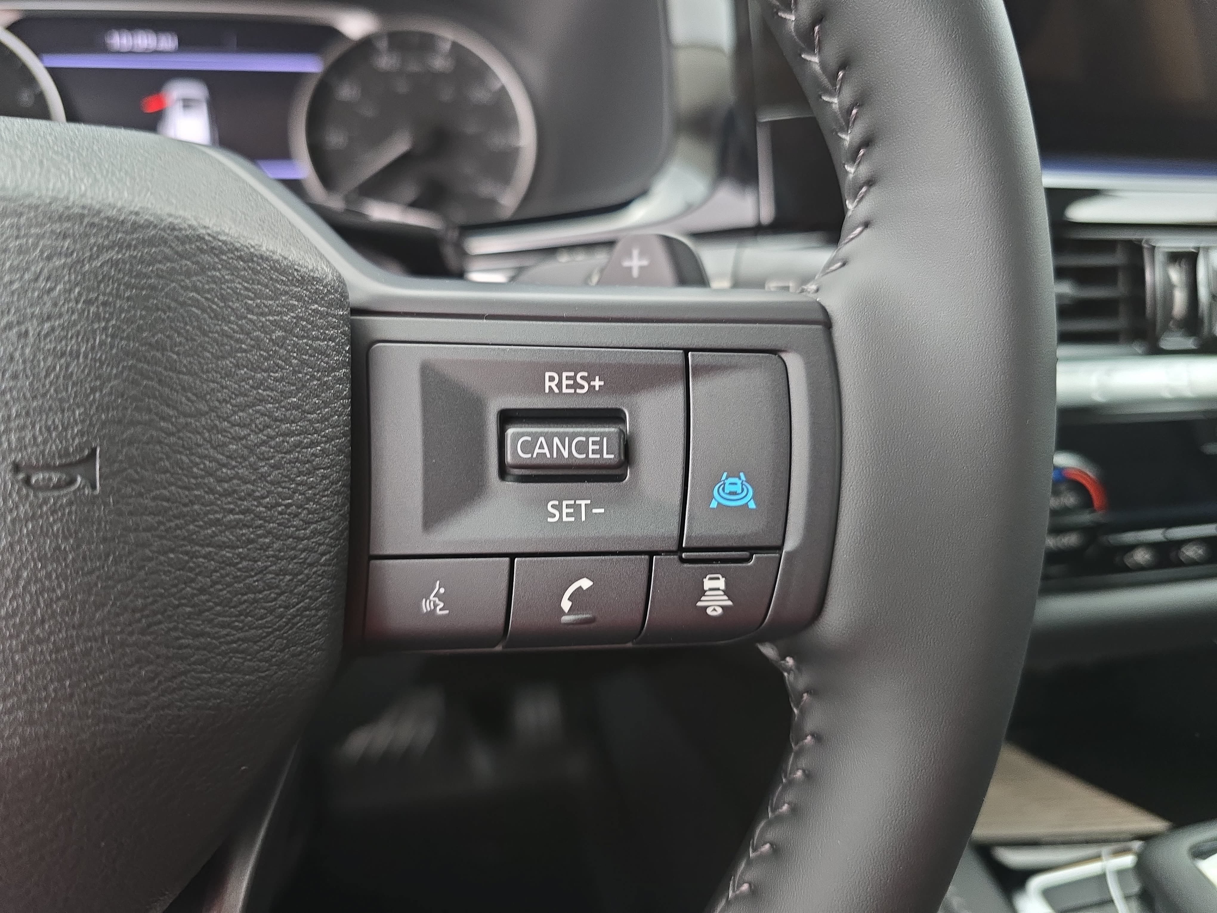 New 2026 Nissan Pathfinder SV AWD/4WD image 19