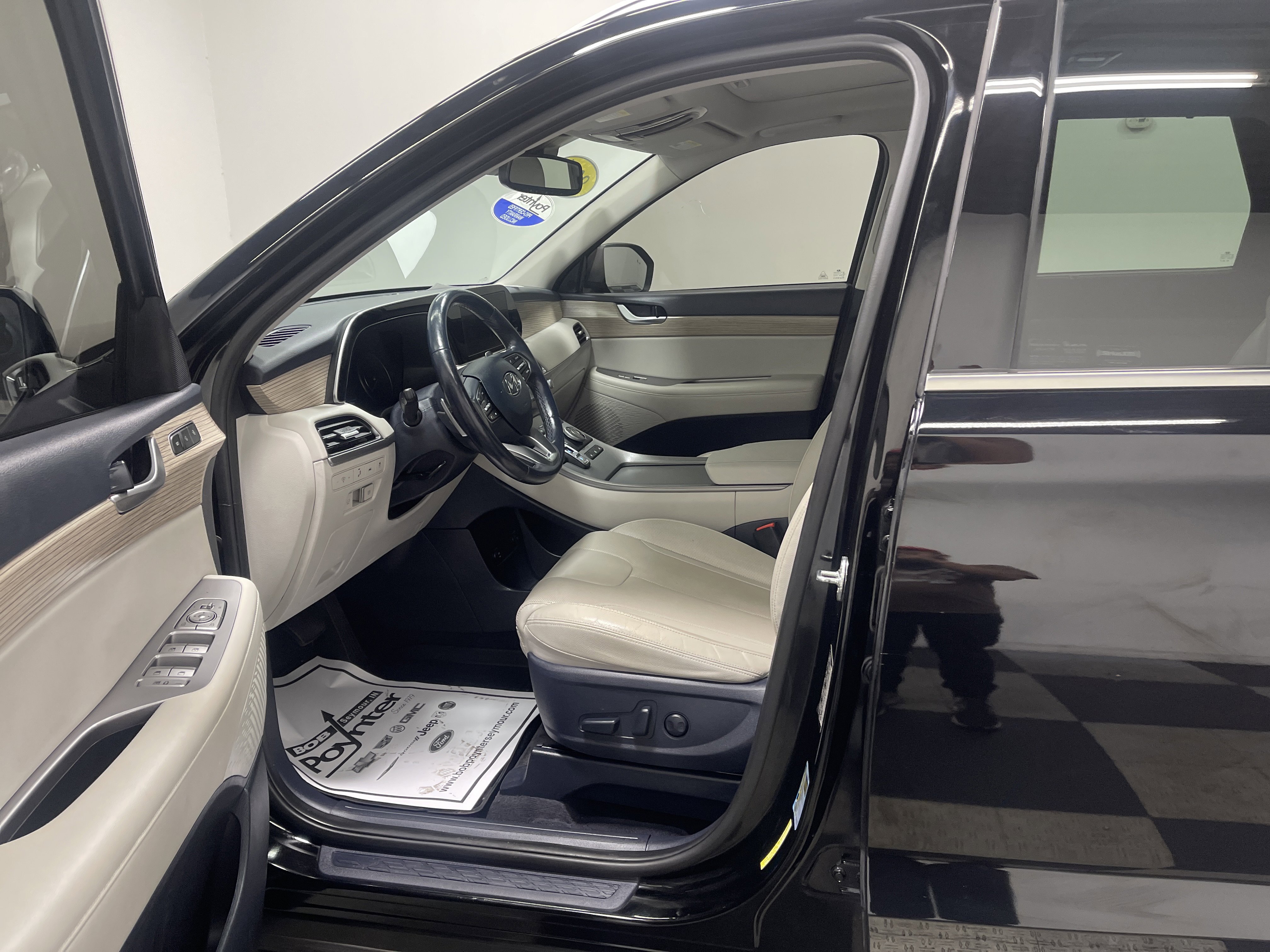 Used 2021 Hyundai Palisade SEL w/ Premium Package image 9