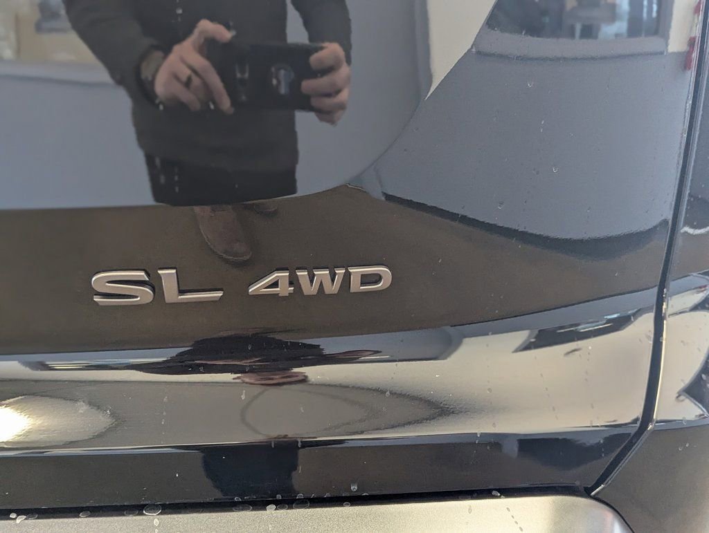 New 2026 Nissan Pathfinder SL image 6