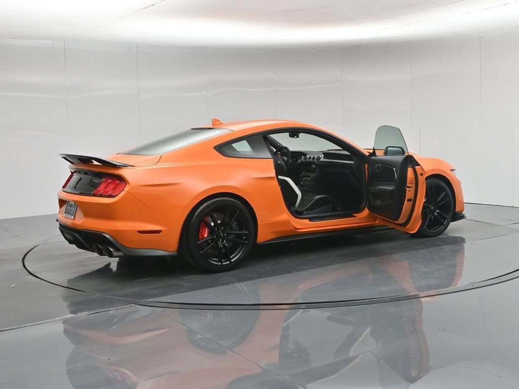 Certified 2021 Ford Mustang Shelby GT500 w/ Technology Package RWD image 6
