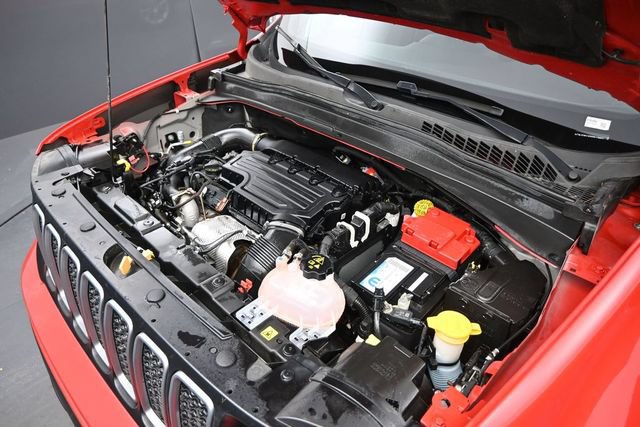 Used 2023 Jeep Renegade Latitude w/ Premium Group AWD/4WD image 44