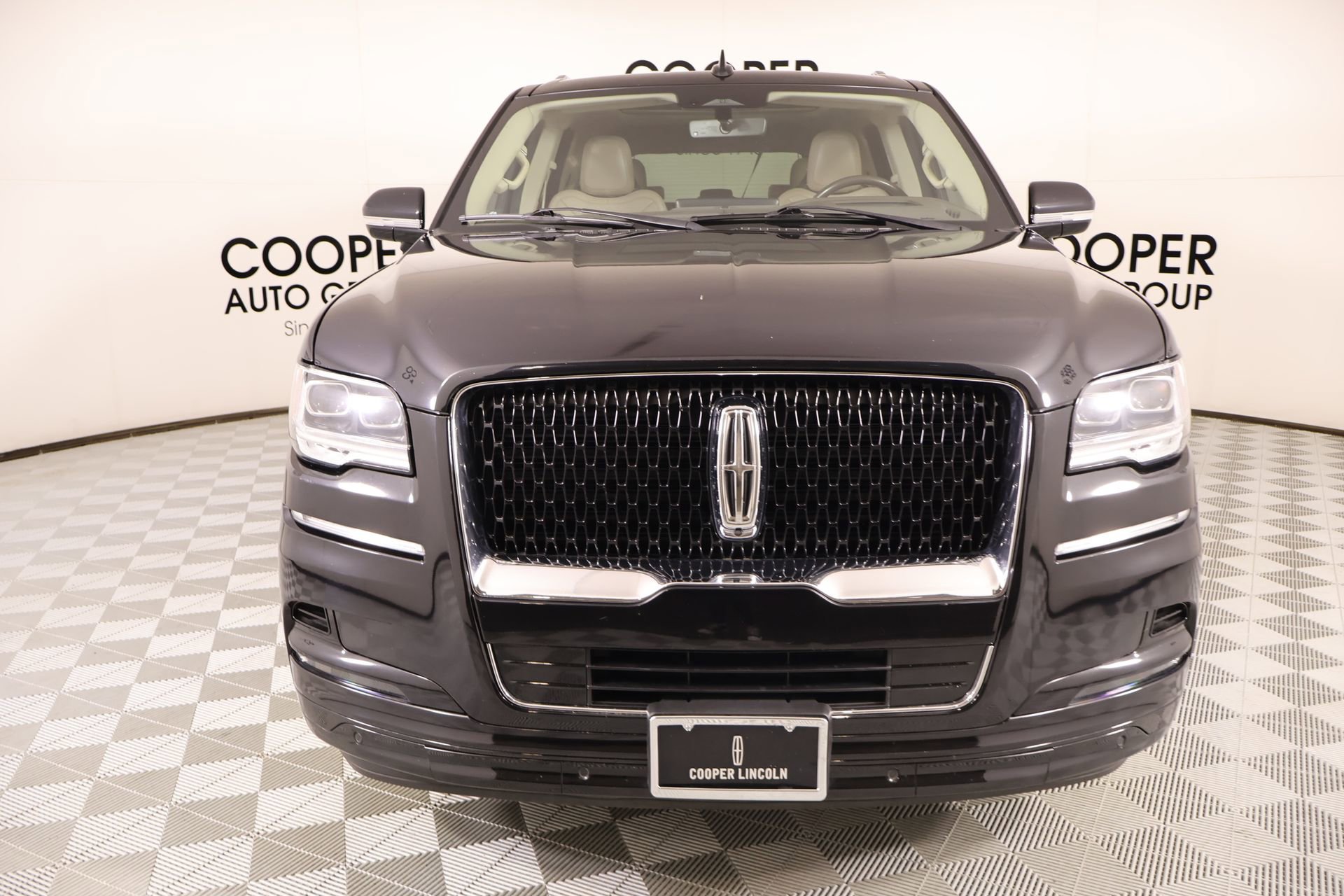 Used 2022 Lincoln Navigator Reserve image 10