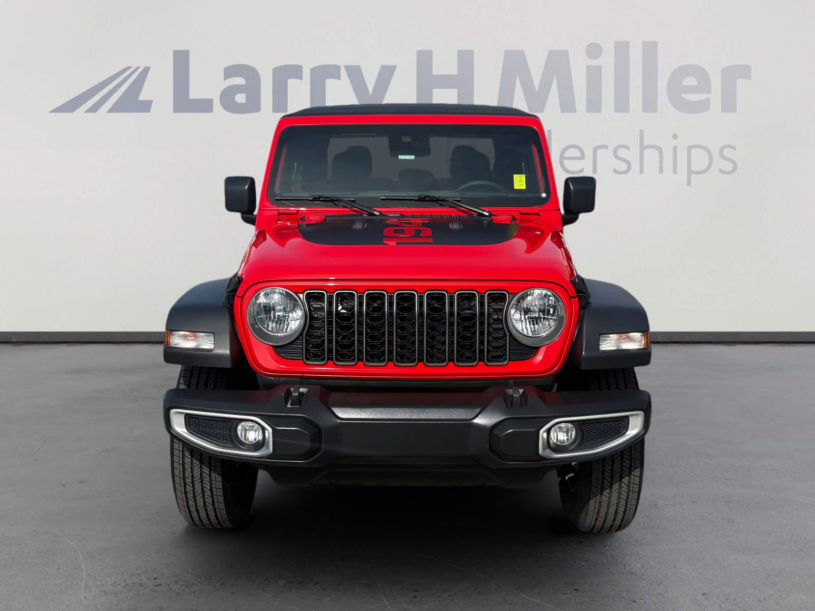 Used 2025 Jeep Gladiator Sport image 8