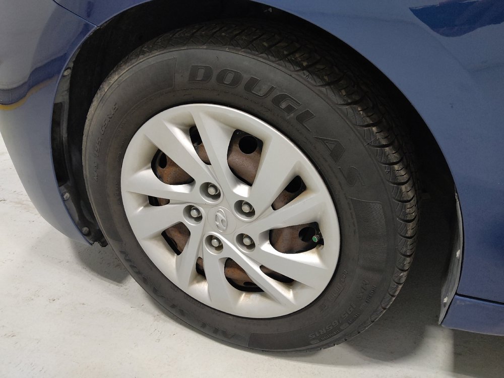 Used 2019 Hyundai Elantra SE FWD image 31