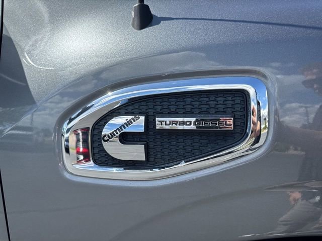 Used 2017 Nissan Titan SV AWD/4WD image 10