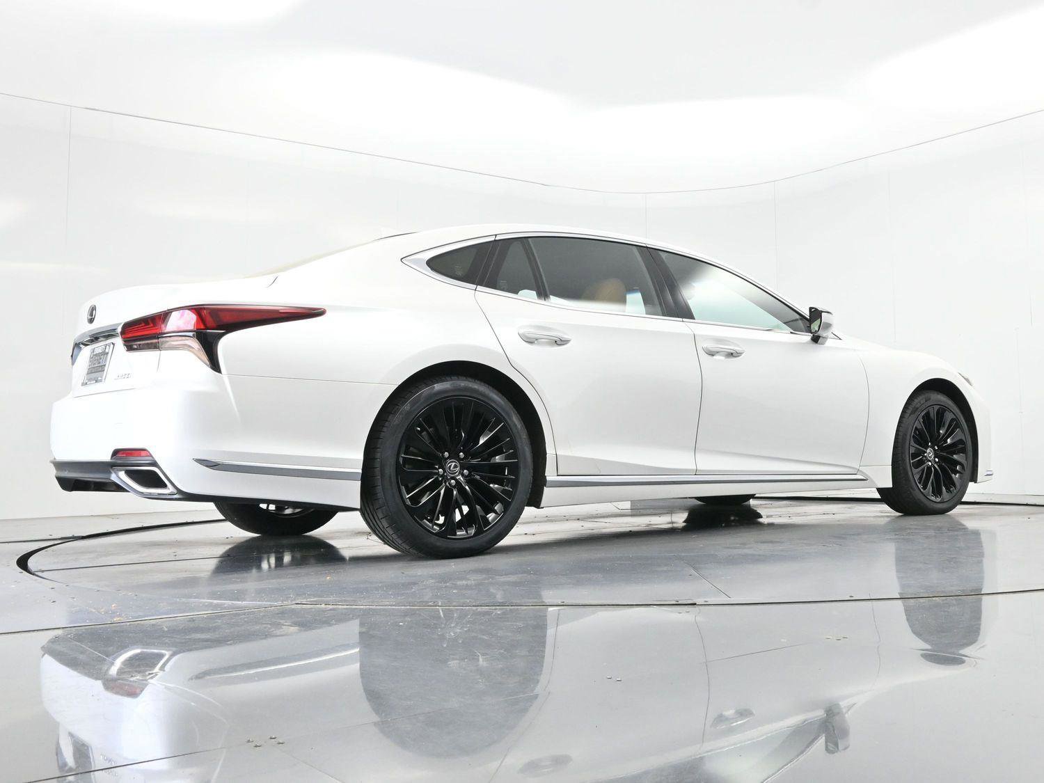 Used 2022 Lexus LS 500 w/ Accessory Package (Z1) image 43