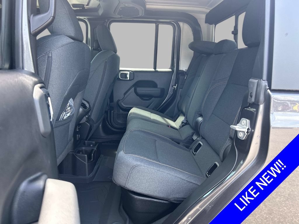 Certified 2025 Jeep Gladiator Sport AWD/4WD image 13