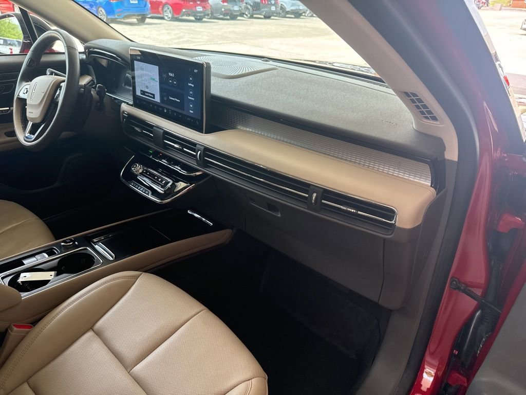 Used 2023 Lincoln Corsair FWD w/ Equipment Group 101A image 21