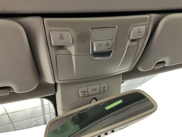 Used 2013 Mercedes-Benz SL 550 image 16