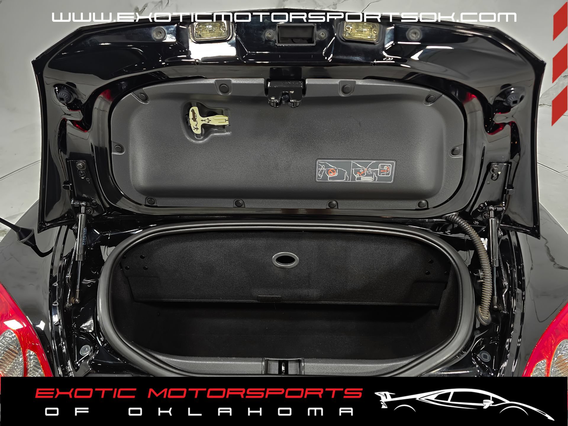 Used 2005 Chrysler Crossfire SRT-6 RWD image 13
