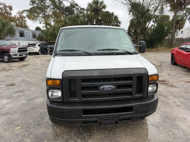 Used 2010 Ford E-150 and Econoline 150 image 2