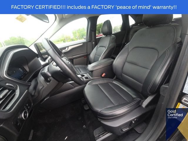 Certified 2025 Ford Escape Platinum AWD/4WD image 28