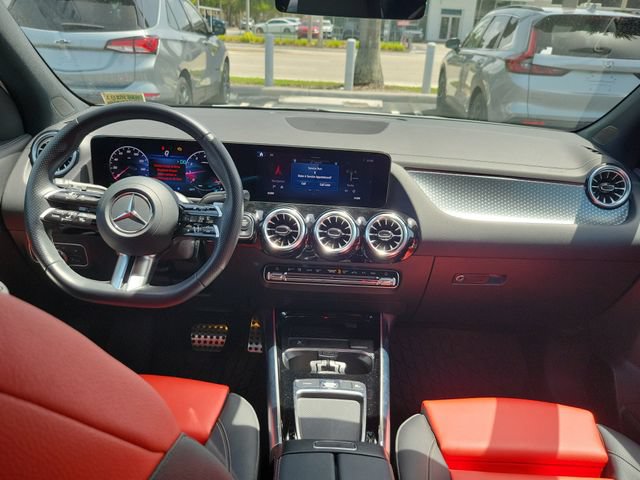Used 2025 Mercedes-Benz GLA 250 image 13