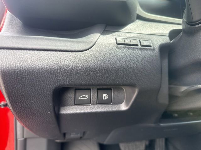 Used 2023 Toyota Crown Limited image 25