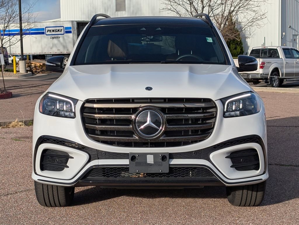 Used 2025 Mercedes-Benz GLS 580 4MATIC image 2