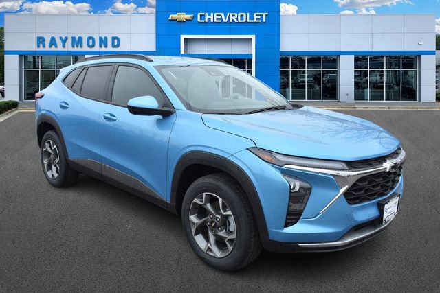 New 2026 Chevrolet Trax LT w/ LPO, Blackout Package