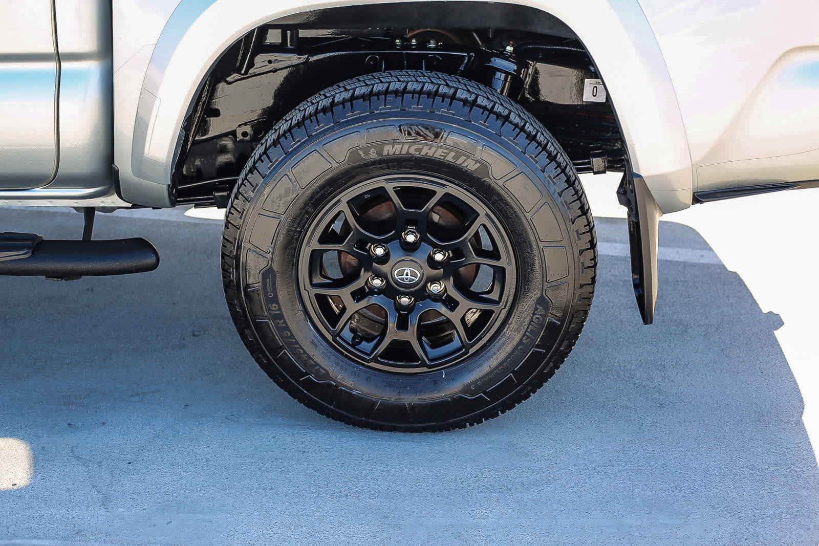 Used 2022 Toyota Tacoma SR5 RWD image 11