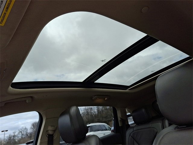 Used 2020 Lincoln Nautilus Reserve image 14