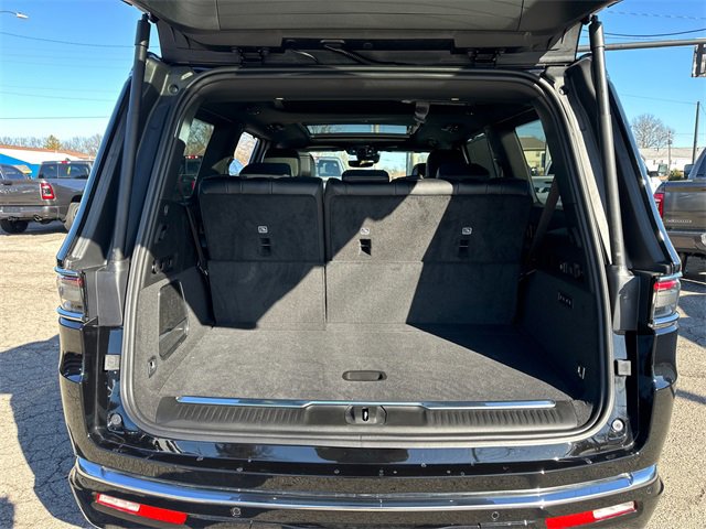 New 2024 Jeep Grand Wagoneer Series I w/ Rear Seat Video Group 1 image 32