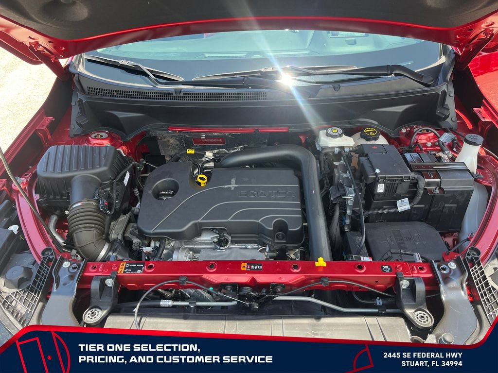 Used 2024 GMC Terrain SLT w/ Tech Package FWD image 11